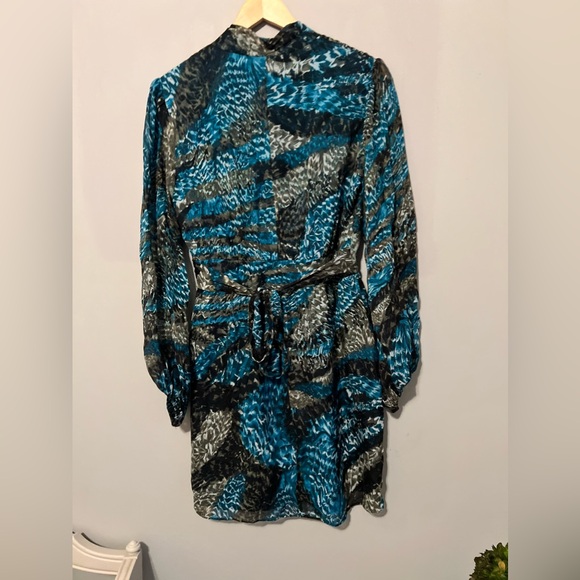 Laundry by Shelli Segal  Silk Dress! - Picture 2 of 3